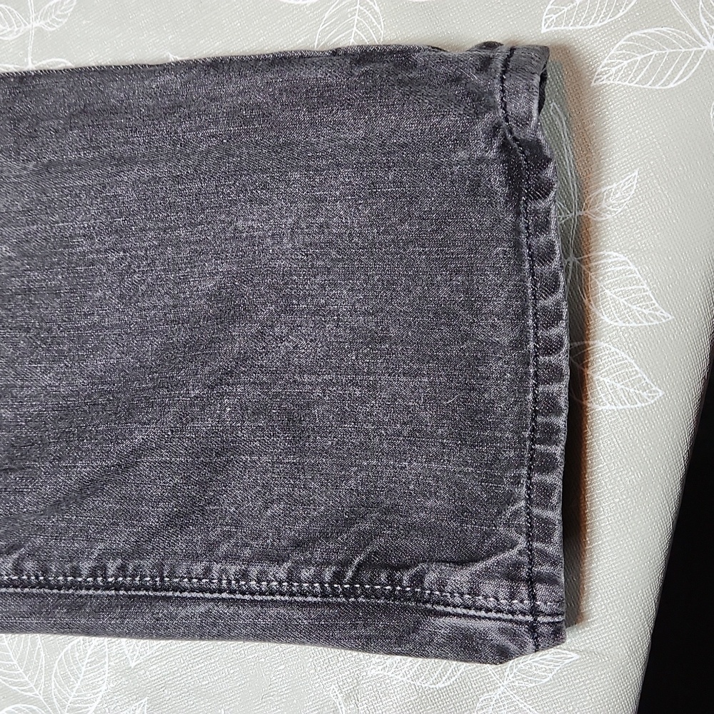 Express Jeans - Picture 3 of 15